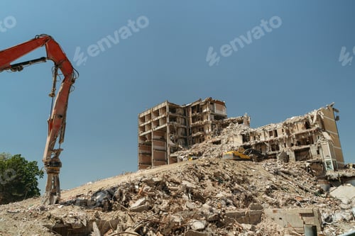 Preview: demolishing a collapsed building