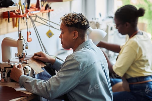 Preview: Small Business Manufactory