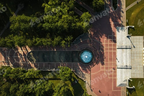 Preview: Top view of the building of the Bolshoi Opera and ballet theater and Park in Minsk.Public building
