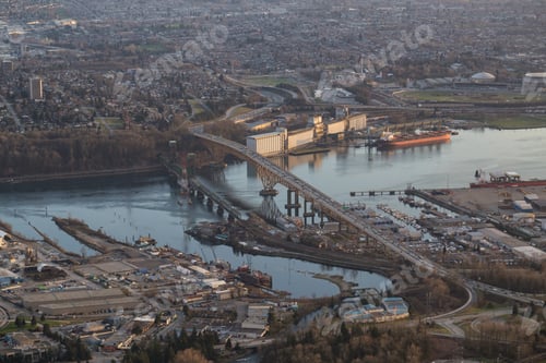 Preview: Aerial view of the Bridge in North Vancouver