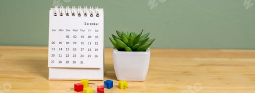 Preview: Calendar reminder event Concept. Calendar and pins placed on desk.