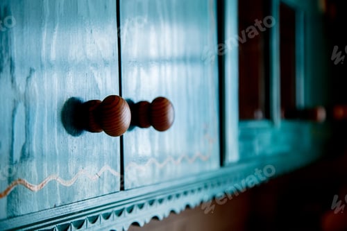 Preview: closeup side view at door handles