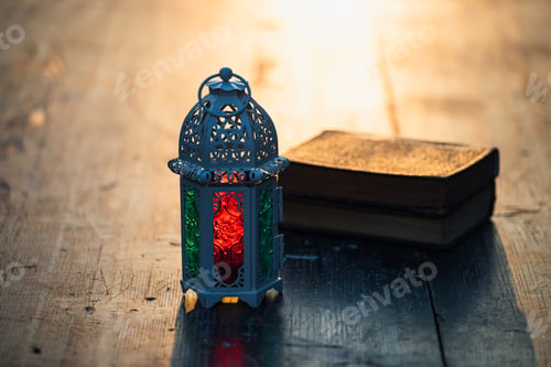 Preview: Festive greeting card for Muslim holy month Ramadan Kareem.