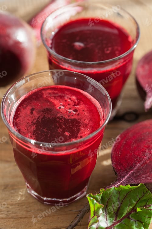 Preview: fresh healthy beetroot juice and vegetable