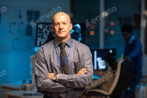 Preview: Mature successful manager of company in formalwear