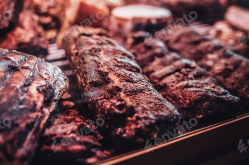 Preview: A shop windows with different smoked meat