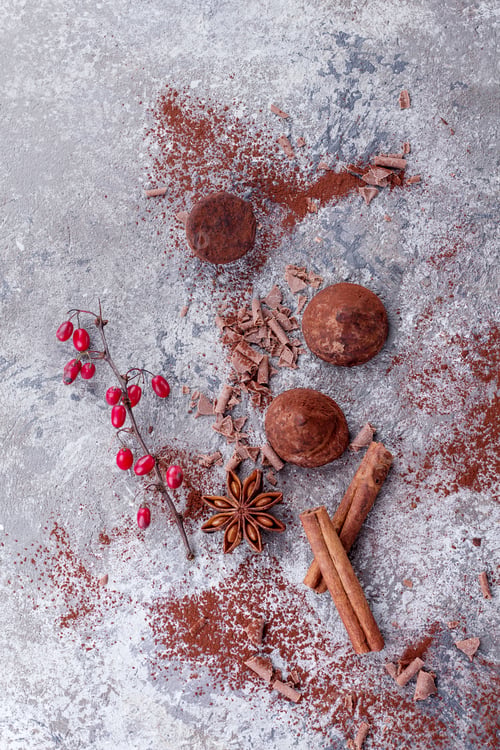 Preview: Chocolate Truffles with Cinnamon and Star Anise