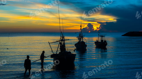 Preview: morning sea life with boat and fisherman, in sunrise