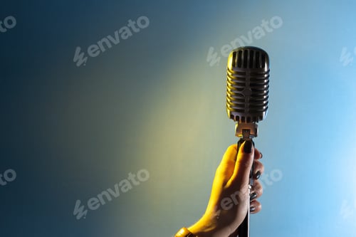 Preview: audio microphone retro style