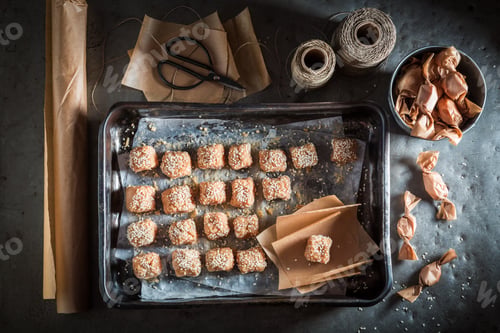 Preview: Tasty homemade fudge made of milk and sesame