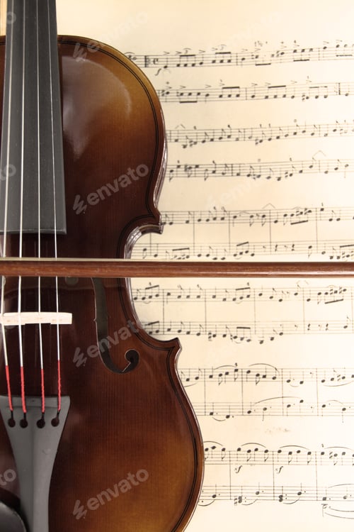 Preview: Violin and music sheet