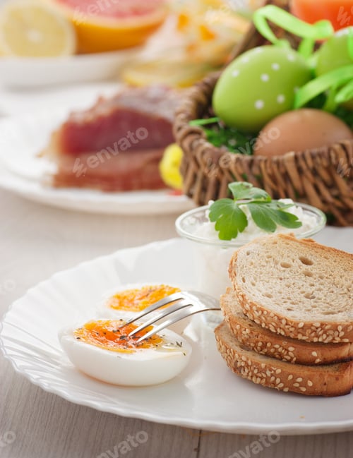 Preview: Easter