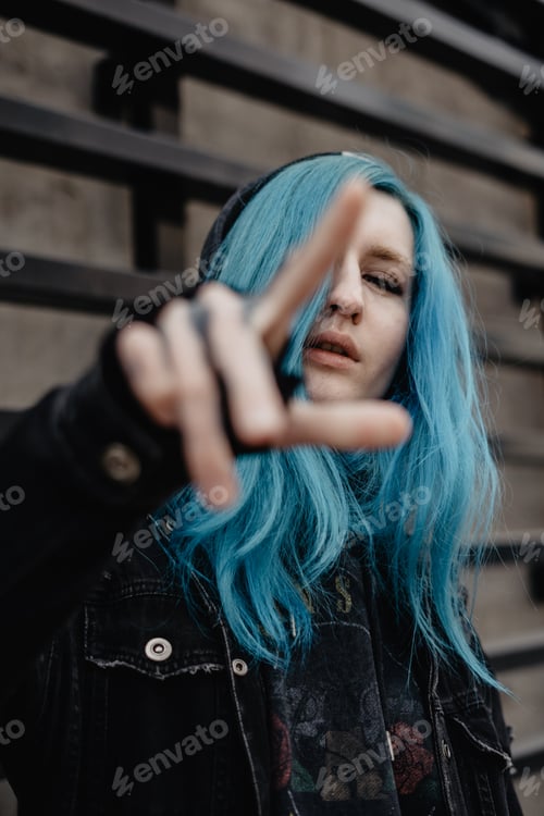 Preview: millennial with blue hair / colorful / teenager / hair color / hair style