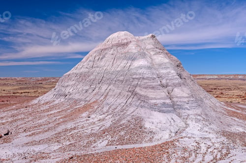 Preview: Very Colorful Butte in the Painted Desert