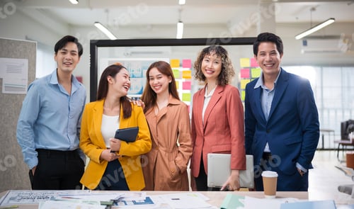Preview: Portrait of creative business team. Creative Startup Young business people in modern office.