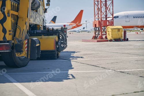 Preview: Silhouette of aircrafts being ready for exploitation