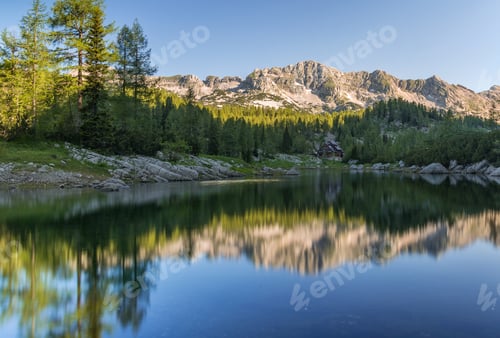Preview: Mountains reflection