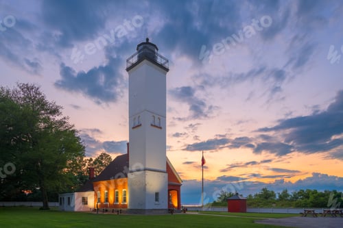 Preview: Presque Isle Lighthouse in Erie, Pennsylvania, USA
