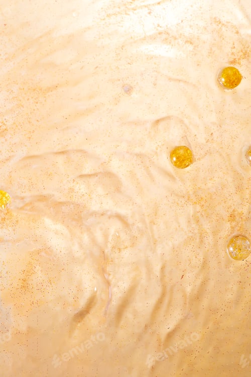 Preview: Soft focus gold water abstract background