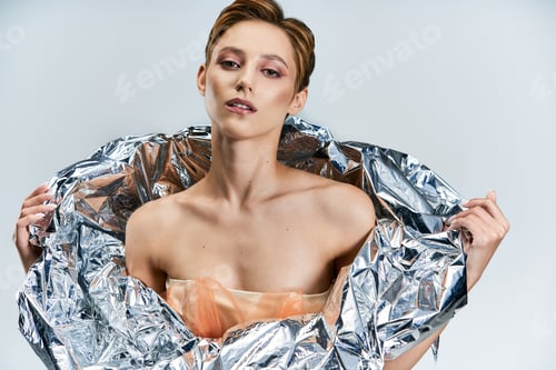 Preview: Silver Shimmer: A Sustainable Fashion Statement