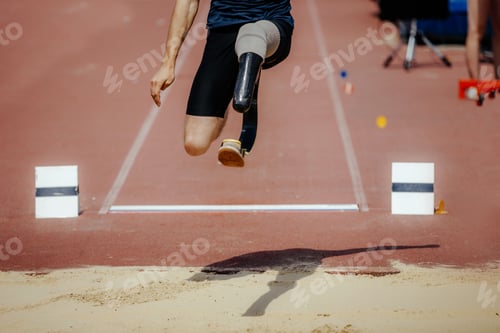 Preview: athlete jumper with limb loss leg