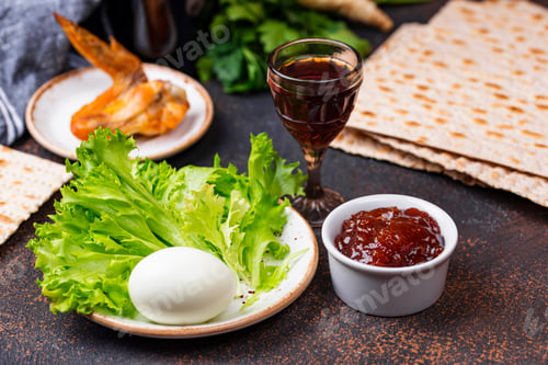 Preview: Symbolic of Jewish holiday Pesah