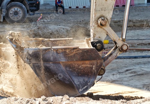 Preview: Bucket loader at work