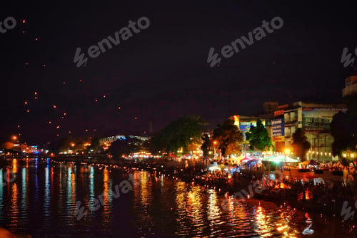 Preview: Festival loy krattong at chiang mai Thailand