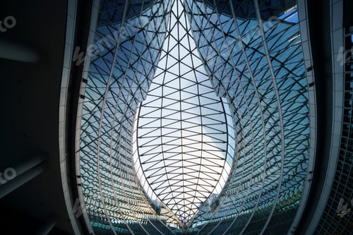 Preview: Palazzo Lombardia, modern building in Milan, Italy