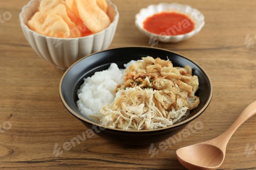 Preview: Bubur Ayam or Indonesian Rice Porridge with Shredded Chicken.