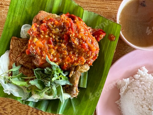 Preview: Ayam geprek rice