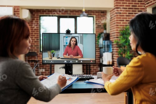 Preview: Entrepreneur women working at curriculum vitae