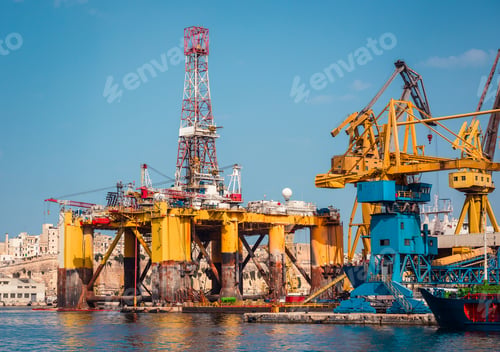 Preview: oil platform in repair