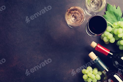 Preview: Wine bottles and grapes