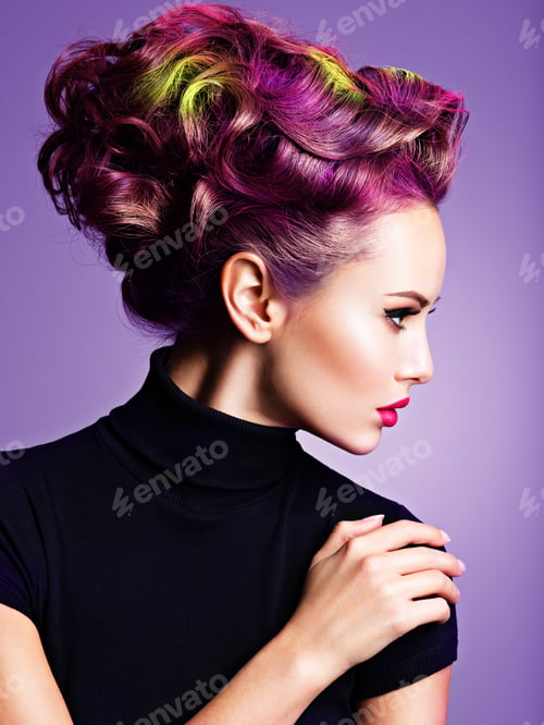 Preview: Beautiful girl with a stylish hairstyle.