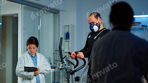 Preview: Patient making an electrocardiogram during physical exercise