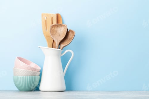 Preview: Kitchen utensils and dishes