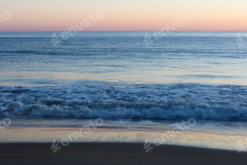 Preview: Breaking waves on the sea shore