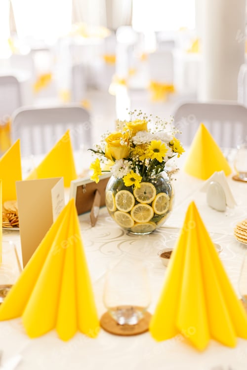 Preview: Table set for wedding