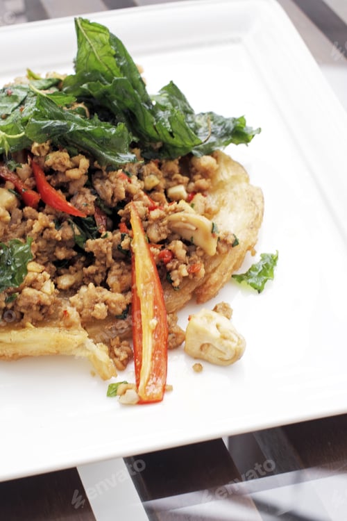 Preview: Fried Pork With Basil