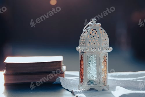 Preview: Festive greeting card for Muslim holy month Ramadan Kareem.