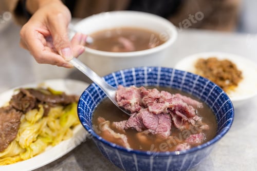 Preview: Taiwan Tainan raw fresh beef soup