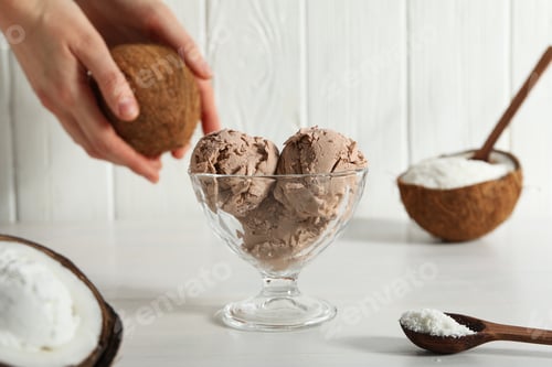 Preview: Summer dessert - ice cream, ice cream with coconut