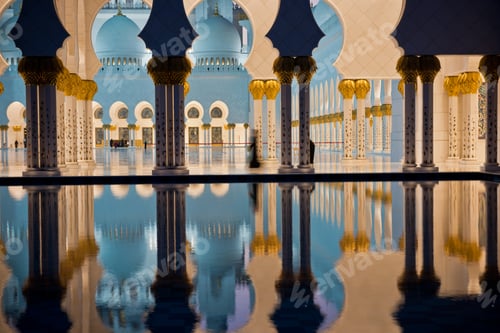 Preview: Sheikh Zayed White Mosque in Abu Dhabi at night