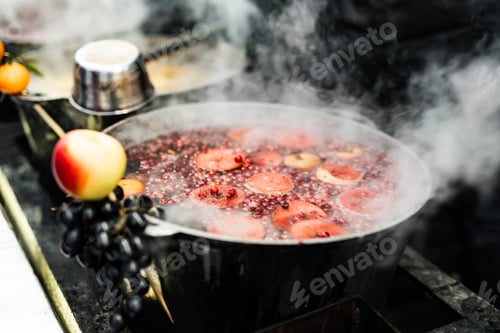 Preview: Hot mulled wine on a street food market