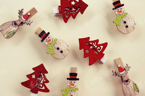 Preview: Christmas tree and snowman decorations background