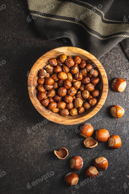 Preview: Hazelnuts. Many nuts.