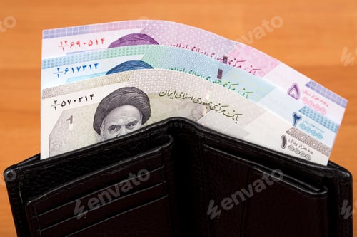 Preview: Iranian money in the black wallet