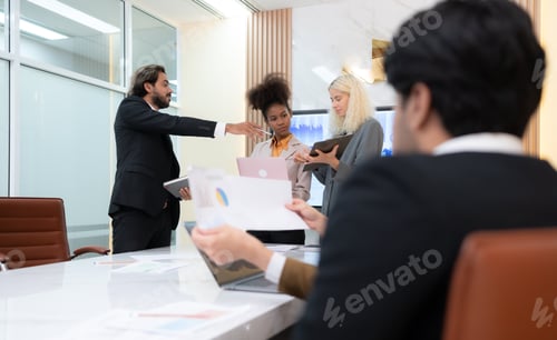 Preview: Group of young businessmen in international companies,
