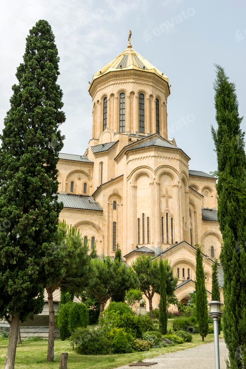 Preview: Holy Trinity Church in Tbilisi, Sameba